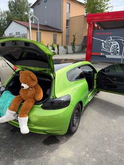 Prodám Volkswagen Scirocco mk3 1,4 TSI Sport 90 KW - 12