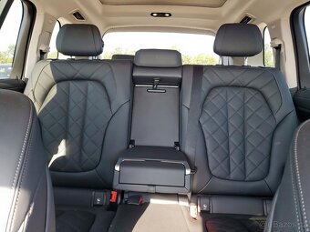 BMW X7 xDrive40i 2025 - 3.0L benzínový motor, automat - 12