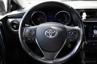 Toyota Auris 1.6 D-4D S&S Executive (2015). - 12