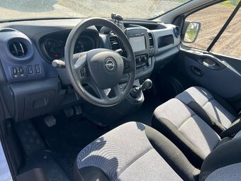 Opel vivaro trafic  ujeto 70.000 KM  - 12