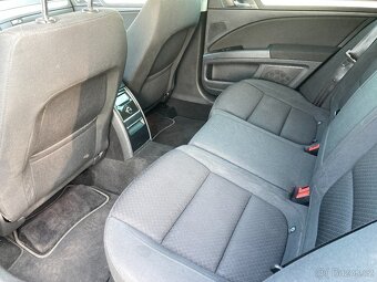SUPERB,TDI,2014,103KW,DSG,NAV,BIXEN,LED,TEMP,SERVIS ŠKODA - 12
