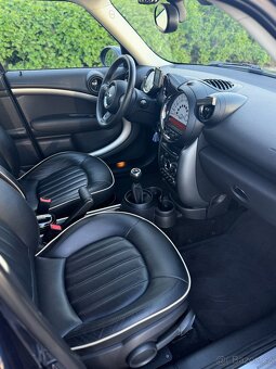 MINI Countryman 1.6 COOPER D ALL4 - 12
