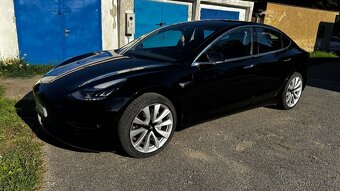 Tesla Model 3 Long Range - 12