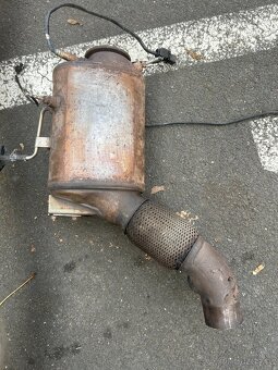 Bmw f11 530xd 190kw po dilech - 12