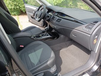 Renault Laguna III - 12