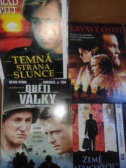 Filmy, dokumenty a hudba na DVD - 12