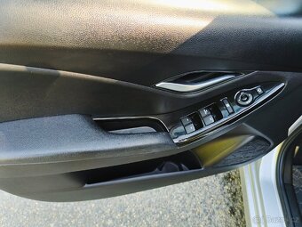 Hyundai ix20 1.6 92kw Automat - 12