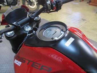 Ducati Monster 937 - 12