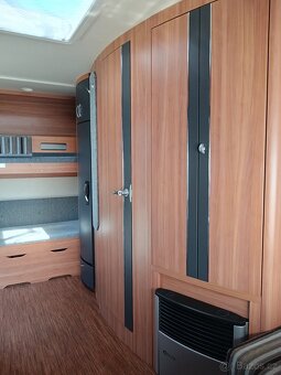 Karavan Hobby 420 - 12