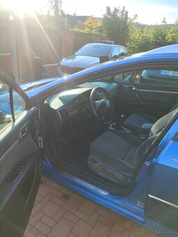 Peugeot 407 SW - 2.0 HDI 100 KW - veterán s duší i historií - 12