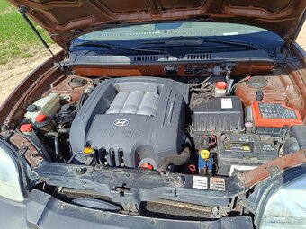 Hyundai Santa Fe 2,7 V6 LPG 4x4 - 12