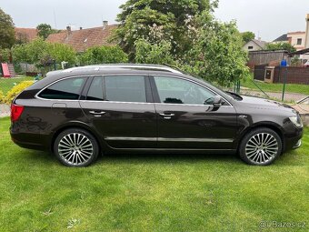 Škoda Superb 2 Face 2015 2.0 TDi 125kW DSG Laurin a Klement - 12