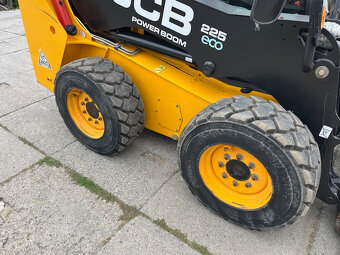 JCB 225 T4 robot - 12