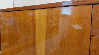 Lakovaný nábytek - 12