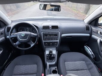 ŠKODA OCTAVIA II - 12