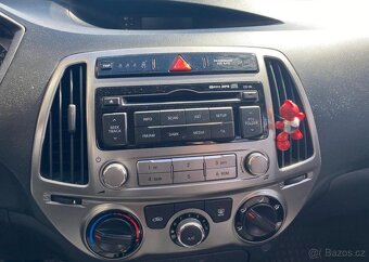 Hyundai i20 KLIMA-NÍZKÉ KM-ISOFIX - 12