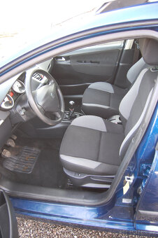 Peugeot 207SW 1.4i - 12