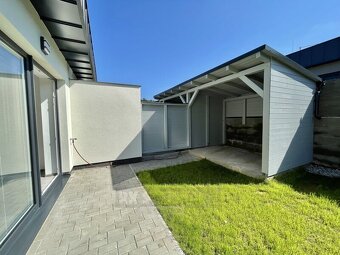 Pronájem bytu 4+kk 80 m², zahrada 85 m², Včelná - 12