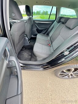 ŠKODA OCTAVIA 3 1.5TSI 110kW facelift DSG SOLEIL - 12