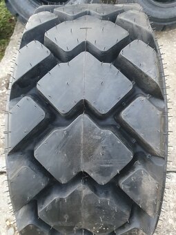 Pneu Galaxy  12 - 16,5 - 12