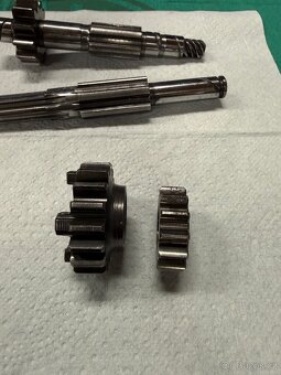 Jawa 500 Ohc - díly převodovky - 12