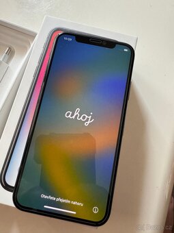 Apple iPhone X - 12