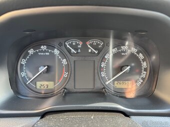 Škoda Octavia Tour 1.6 MPI 75Kw - 12