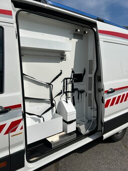 VW Crafter - 2.0 TDI Sanitní vůz - DSG - 12