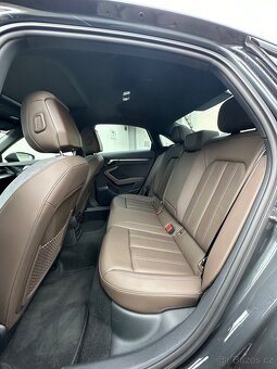 2024 Audi A3 Sedan 2.0 TFSI Quattro, 8 000 Km, DPH - 12