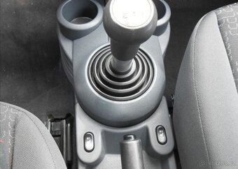 Mitsubishi Colt 1,1 55 kW CLEAR Tec Edition 35 benzín - 12