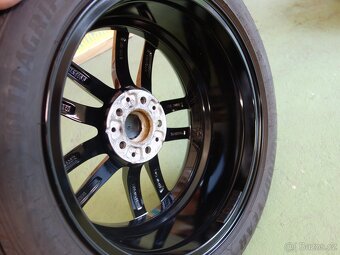 ZIMNÍ KOMPLET BMW M 8Jx18 RUNFLAT - 12