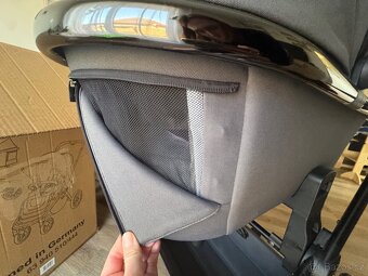 Kočárek Moon Resea S - 12