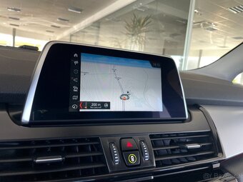 BMW 218D Aut,SPORT,LED,KeyLess - 12