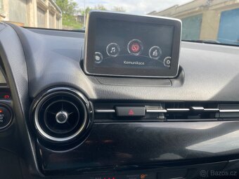 Mazda 2 66kw 2015 AT - 12