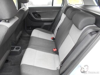 ŠKODA FABIA 2 1.4 16V 63 KW R.2012 SERVISNÍ KNÍŽKA - 12