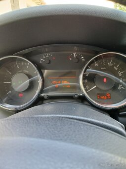 Peugeot 3008 - 12