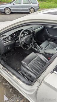 Superb 3 2018 2.0 TDI 7DSG style plus - 12