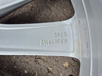 Originální zimní alu kola Škoda Enyaq (Coupe-RS) R19 - 12