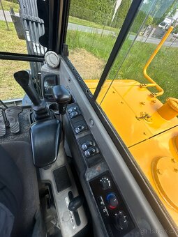 Pásový bagr Volvo EC60C – rok 2012 - 12