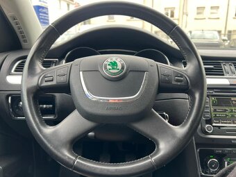Škoda Suoerb 2,0TDi 125kW Ambiente limuzína - 12