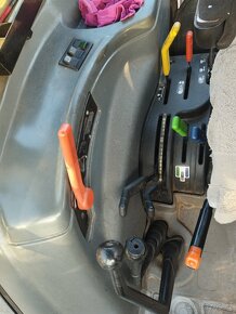 New Holland TL 100A. - 12