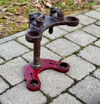 Jawa ČZ 250 350 kyvacka - dily - 12