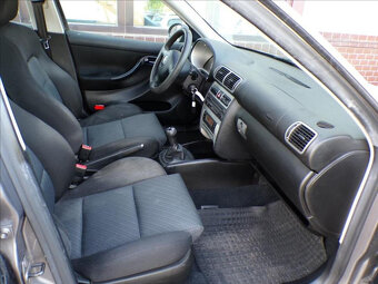 Seat Leon 1,6 MPI DIGI.KLIMA - 12