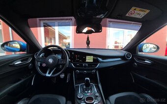 Alfa Romeo Giulia 2.9 V6 Quadrifoglio Verde 375kW - 12