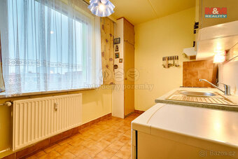 Prodej bytu 3+1, 71 m², Jindřichův Hradec, ul. Kosmonautů - 12