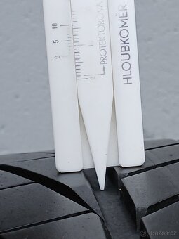 Pěkná alu kola Mercedes 19" Goodyear 7mm - 12