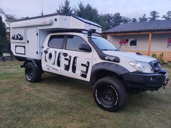 Toyota Hilux camper offroad - 12