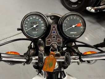 Honda 750 - 12