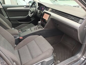 VW Passat Variant 2.0TDI 147kW 4x4 DSG Matrix Virtual ACC Qi - 12