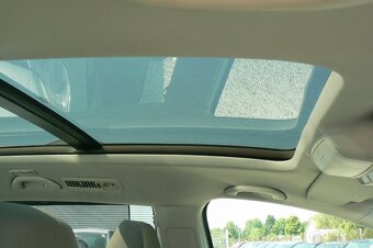 Volkswagen Sharan 2.0TDi -2010 - 7 míst serviska - 12